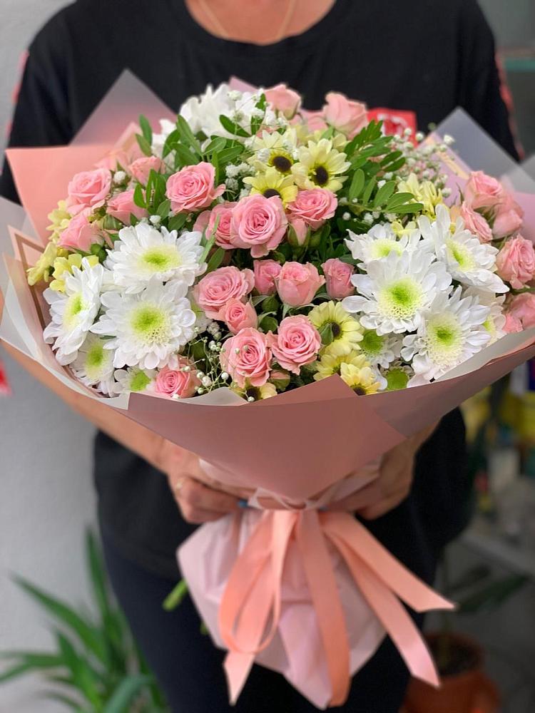 Букет цветов из: Розы и Хризантемы в Усть-Кинельском
