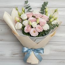 Букет цветов из:  Лизиантусы в Усть-Кинельском