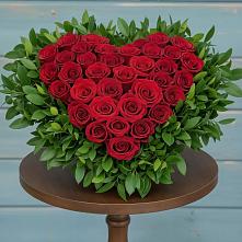 Цветочная композиция из Розы в виде сердца в Усть-Кинельском