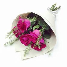 Букет цветов из:  Розы в Усть-Кинельском