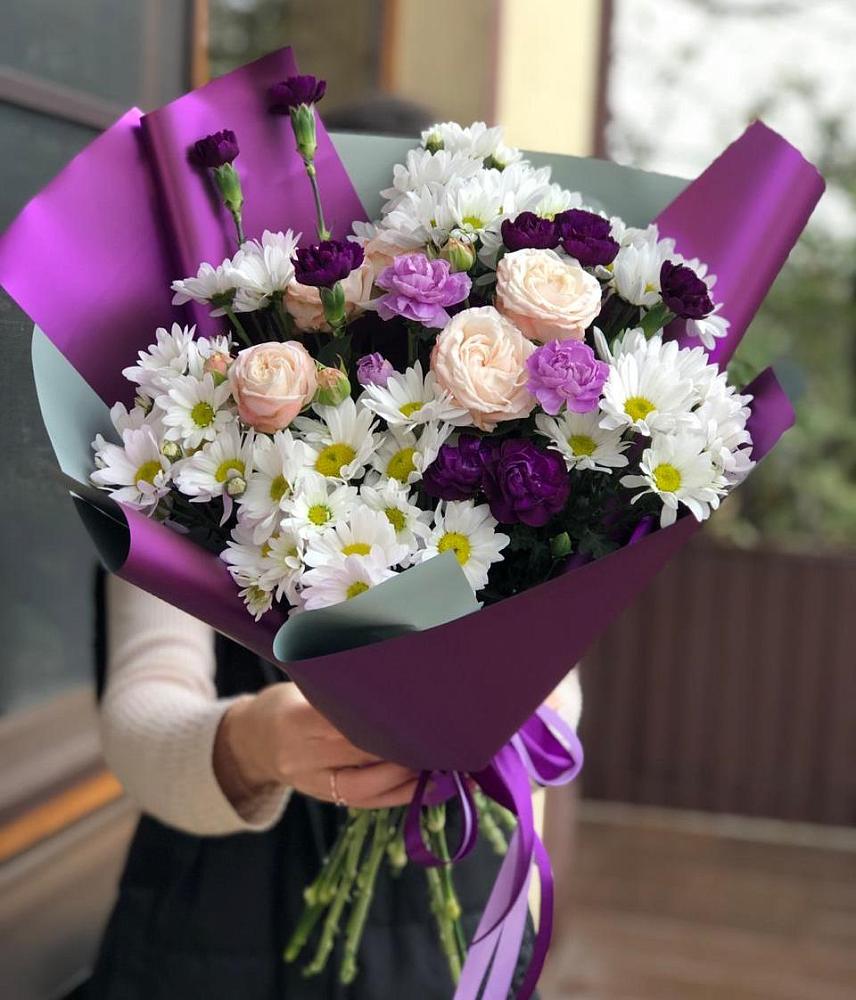 Букет цветов из: Хризантемы, Гвоздики и Розы в Усть-Кинельском