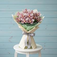 Букет цветов из:  Орхидеи и Розы в Усть-Кинельском