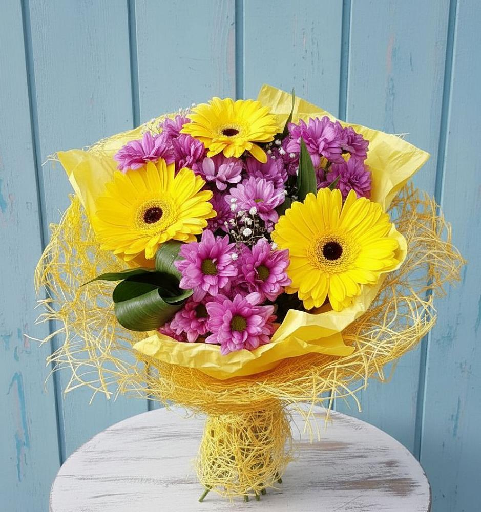 Букет цветов из: Хризантемы и Герберы в Усть-Кинельском