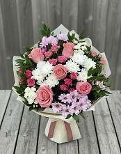 Букет цветов из:  Альстромерии, Гвоздики, Розы и Хризантемы в Усть-Кинельском