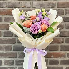 Букет цветов из:  Лизиантусы и Розы #REPLACE_PRED# Усть-Кинельском